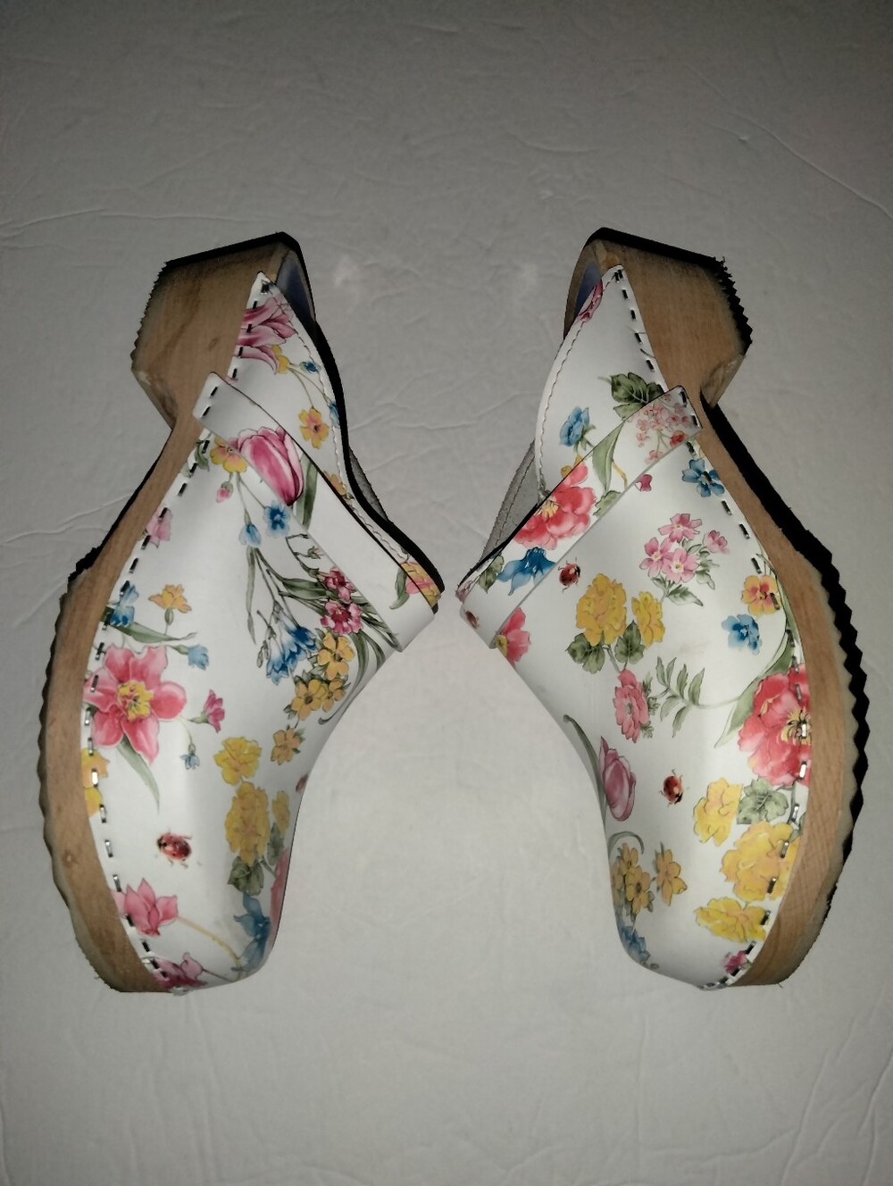 Cape Clogs (Size 42) White & Floral Leather Slip-on Clog Mules with Wood Heel